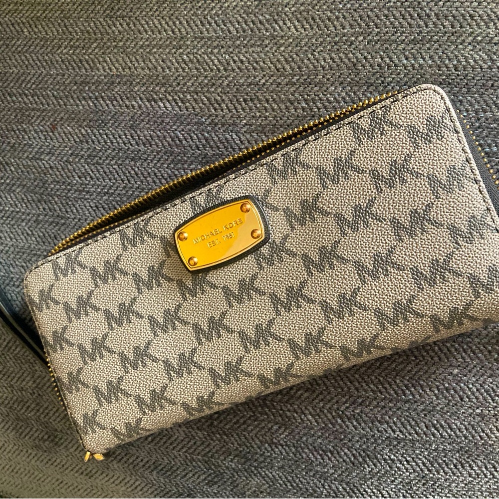 MK Wallet